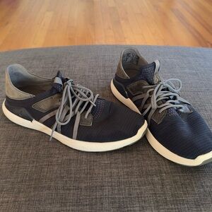 Olukai sneakers, men’s 10.5